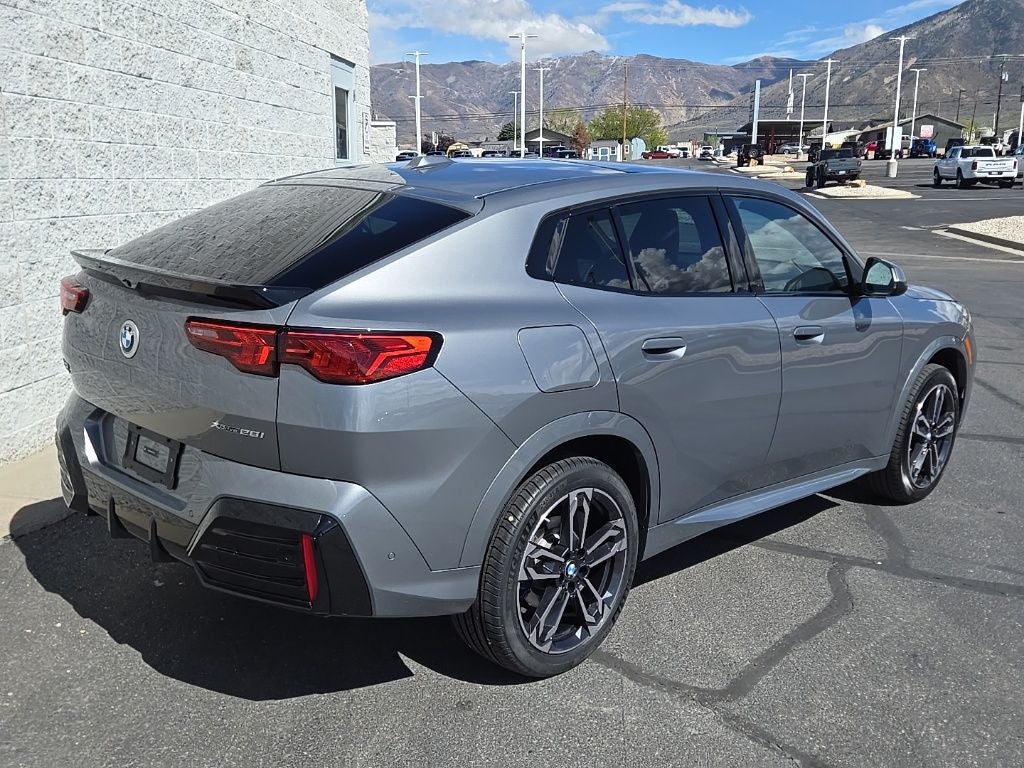 2025 BMW X2 xDrive28i