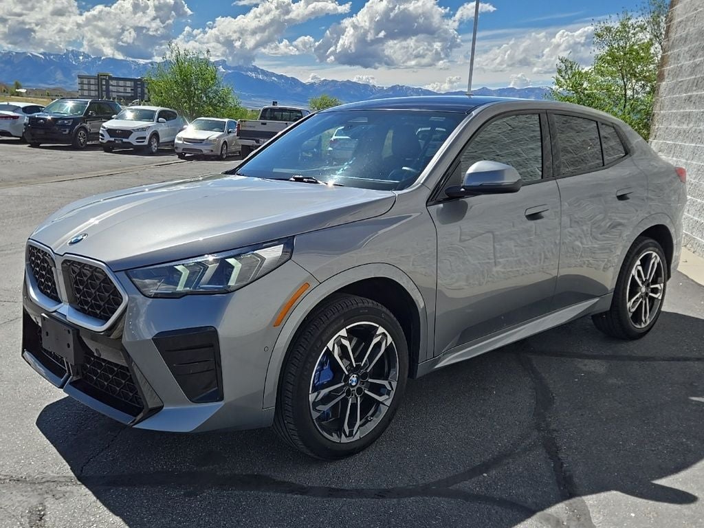 2025 BMW X2 xDrive28i