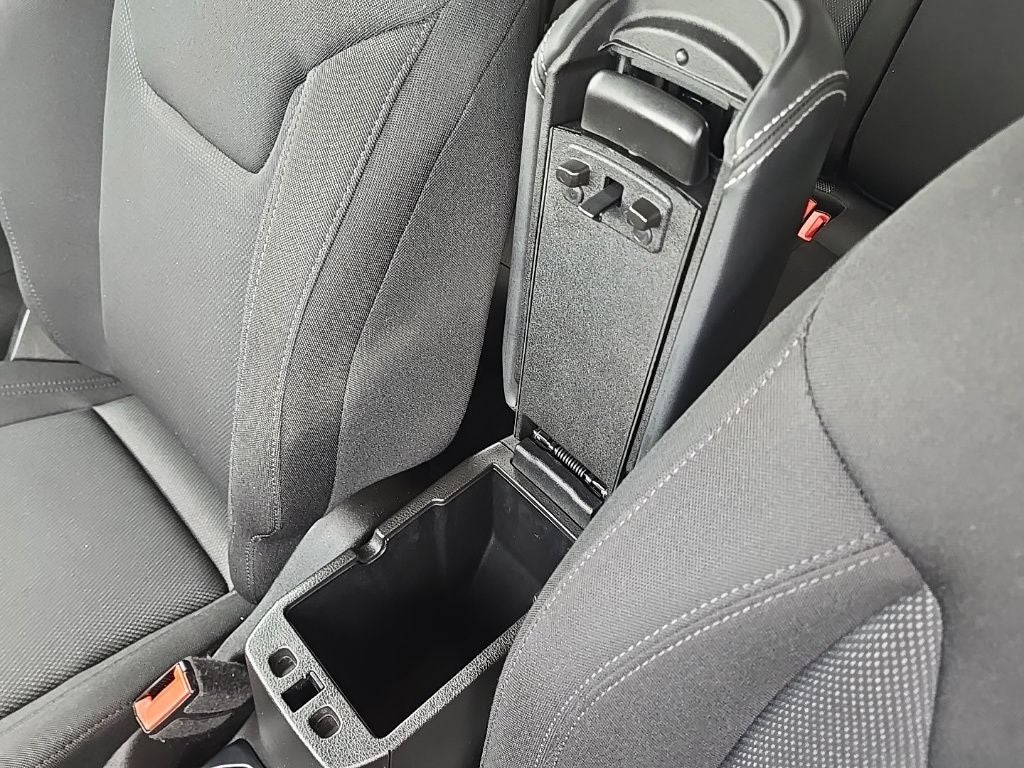 2023 Jeep Renegade Latitude + Push-button Start + Lane Keep Assist